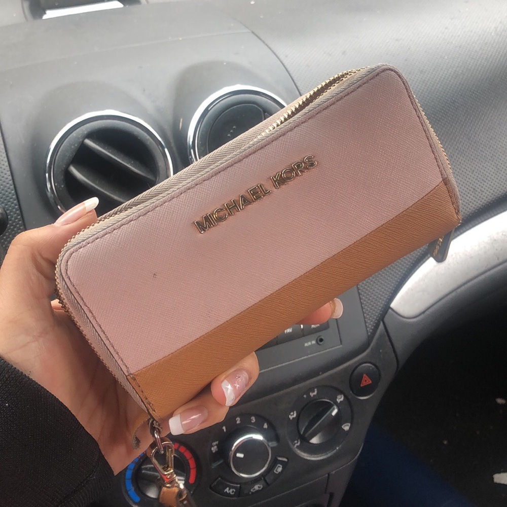 Michael Kors wallet